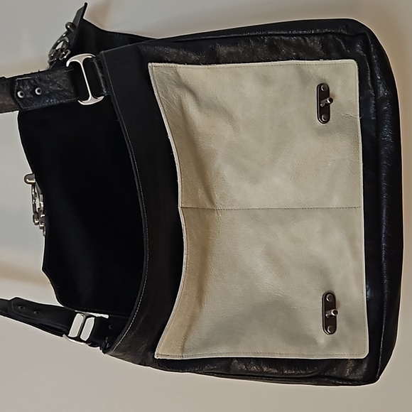 ARTISAN NATALIE & KELLIE NORTH Handcrafted Leather Laptop Messenger Bag - Picture 10 of 15